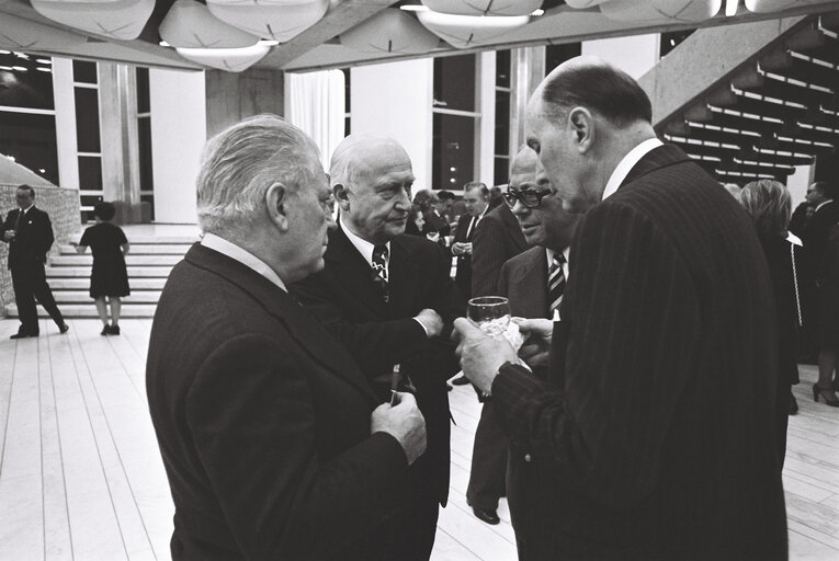 Fotografija 6: 1976-02 - Visit of the Palais de la Musique et des Congres (PMC) - Strasbourg