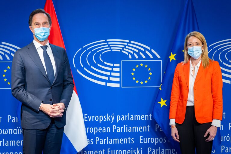 Foto 14: Roberta METSOLA, EP President meets with Mark RUTTE, Prime Minister of the Netherlands