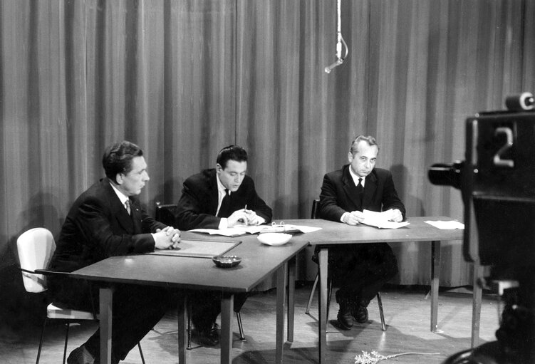 Fotografie 2: Interviews on Télé-Luxembourg - 1958