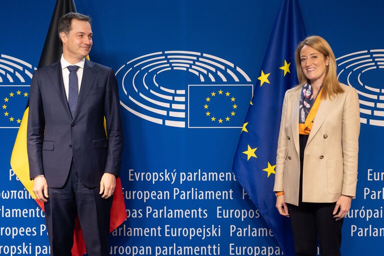 Zdjęcie 14: Roberta METSOLA, EP President meets with Alexander DE CROO, Belgian Prime Minister