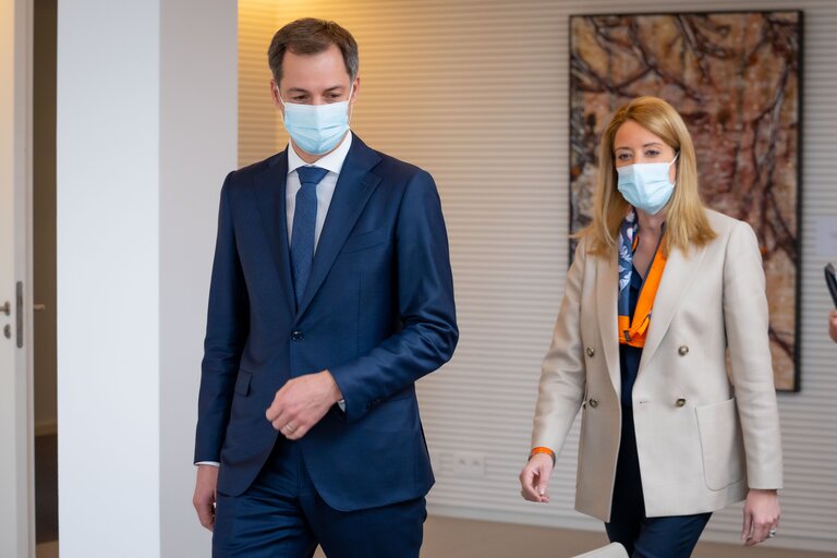 Zdjęcie 1: Roberta METSOLA, EP President meets with Alexander DE CROO, Belgian Prime Minister