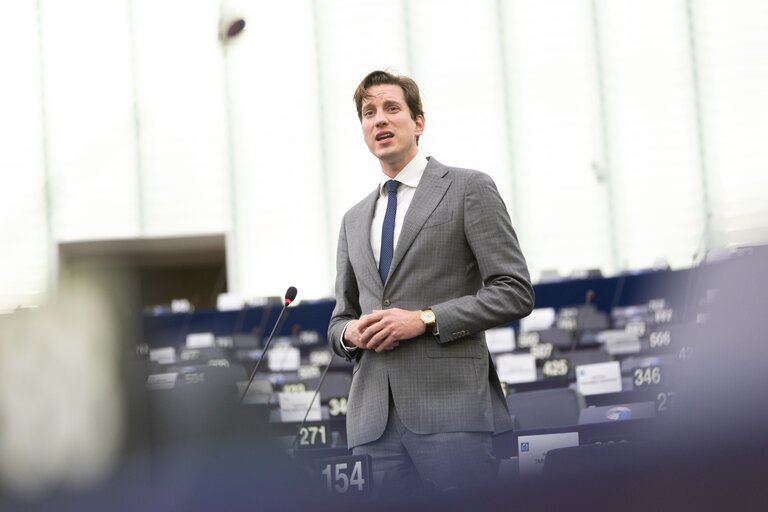 Fotografija 13: EP Plenary Session - One minute speeches