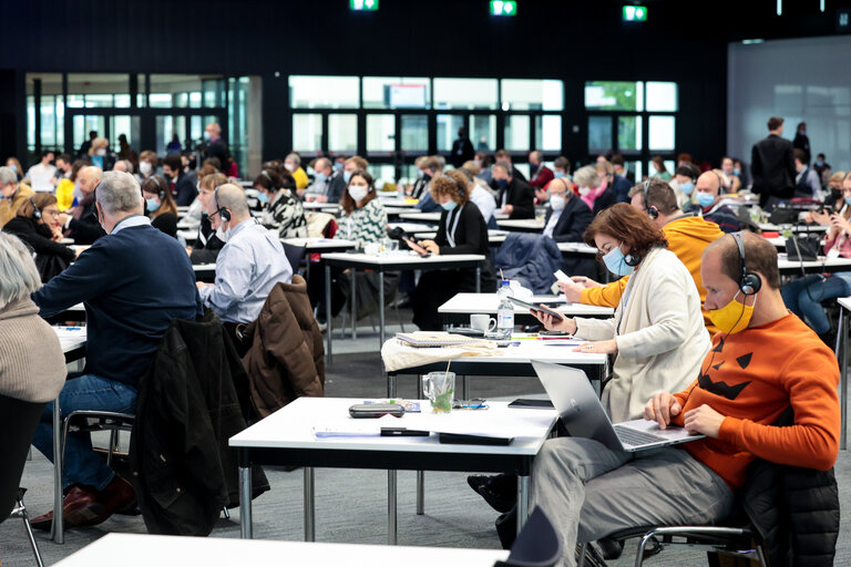 Valokuva 13: Conference on the Future of Europe - Panel 4 : EU in the World / Migration in Maastricht, Netherlands - Plenary session