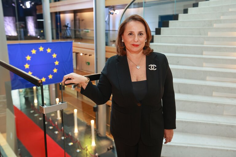 Снимка 12: Luisa REGIMENTI in the EP in Strasbourg