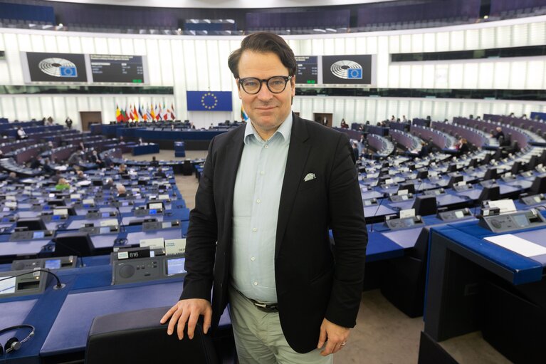 Снимка 13: Ville NIINISTÖ in the EP in Strasbourg