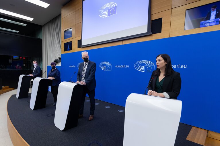 Φωτογραφία 12: Press conference on the Rule of Law conditionality: EU Court ruling on the annulment request by Hungary and Poland