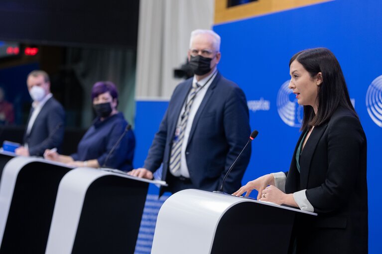 Fotografija 25: Press conference on the Rule of Law conditionality: EU Court ruling on the annulment request by Hungary and Poland