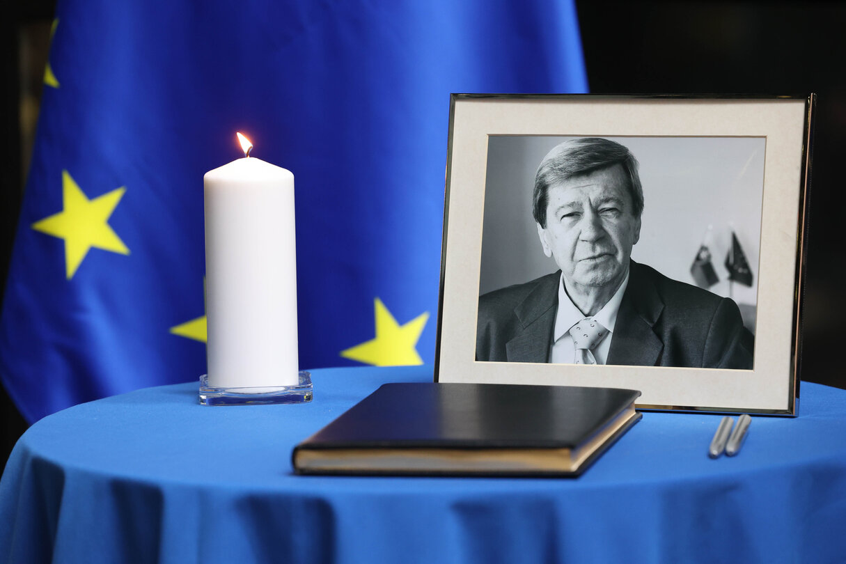 Commemorative gathering in memory of Eduard KUKAN