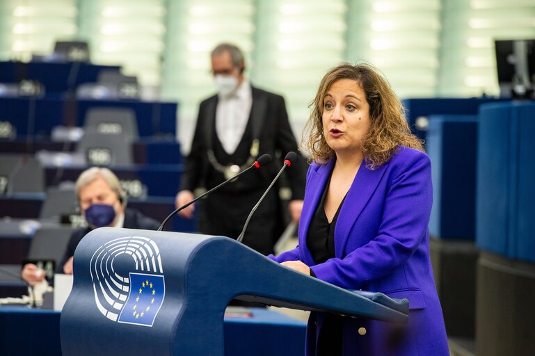 Fotografija 19: EP Plenary session - The Rule of Law and the consequences of the ECJ ruling