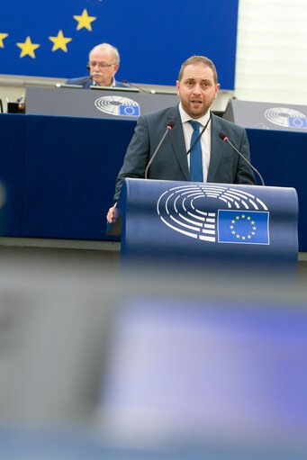 Fotografia 3: EP Plenary Session - Deliberations of the Committee on Petitions in 2020