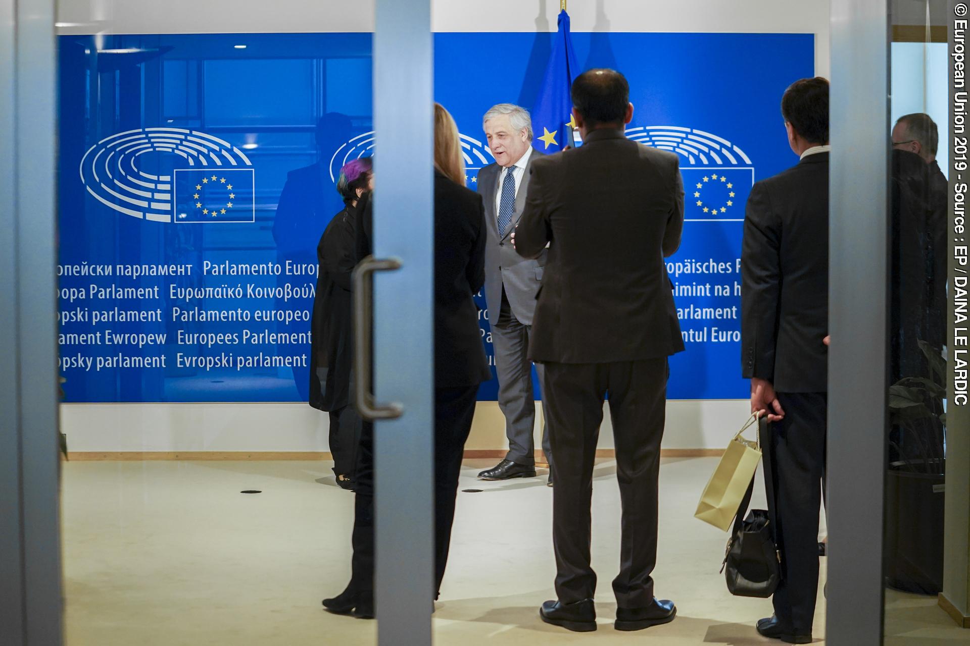 Fotogrāfija 6: Antonio TAJANI, EP President meets with vice-president of Pakistan.