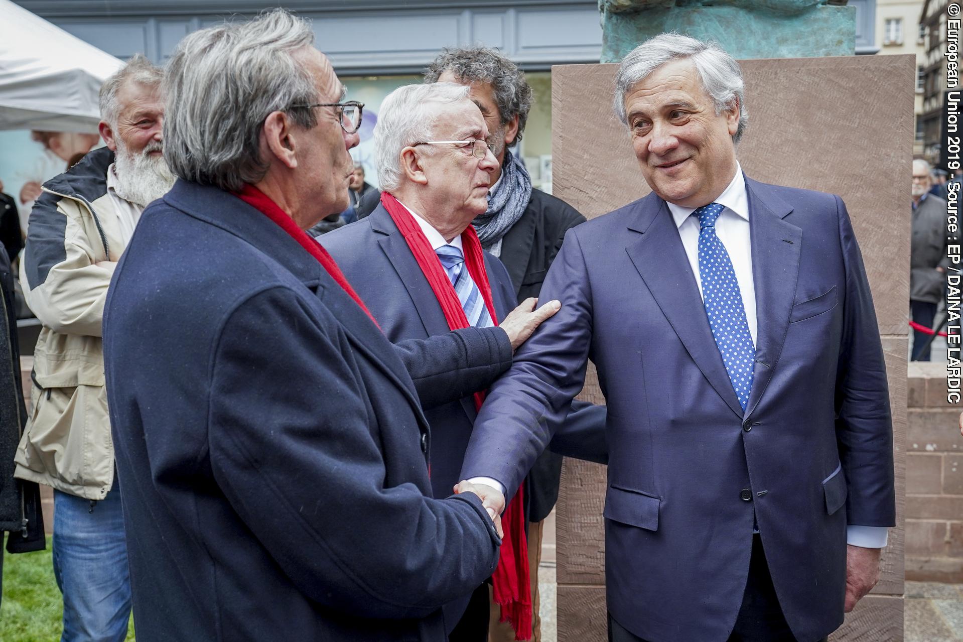 Photo 2: Inauguration of the statue Liebenzeller