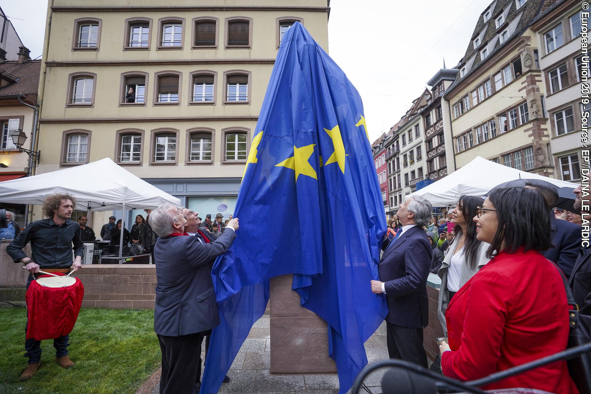 Photo 7: Inauguration of the statue Liebenzeller