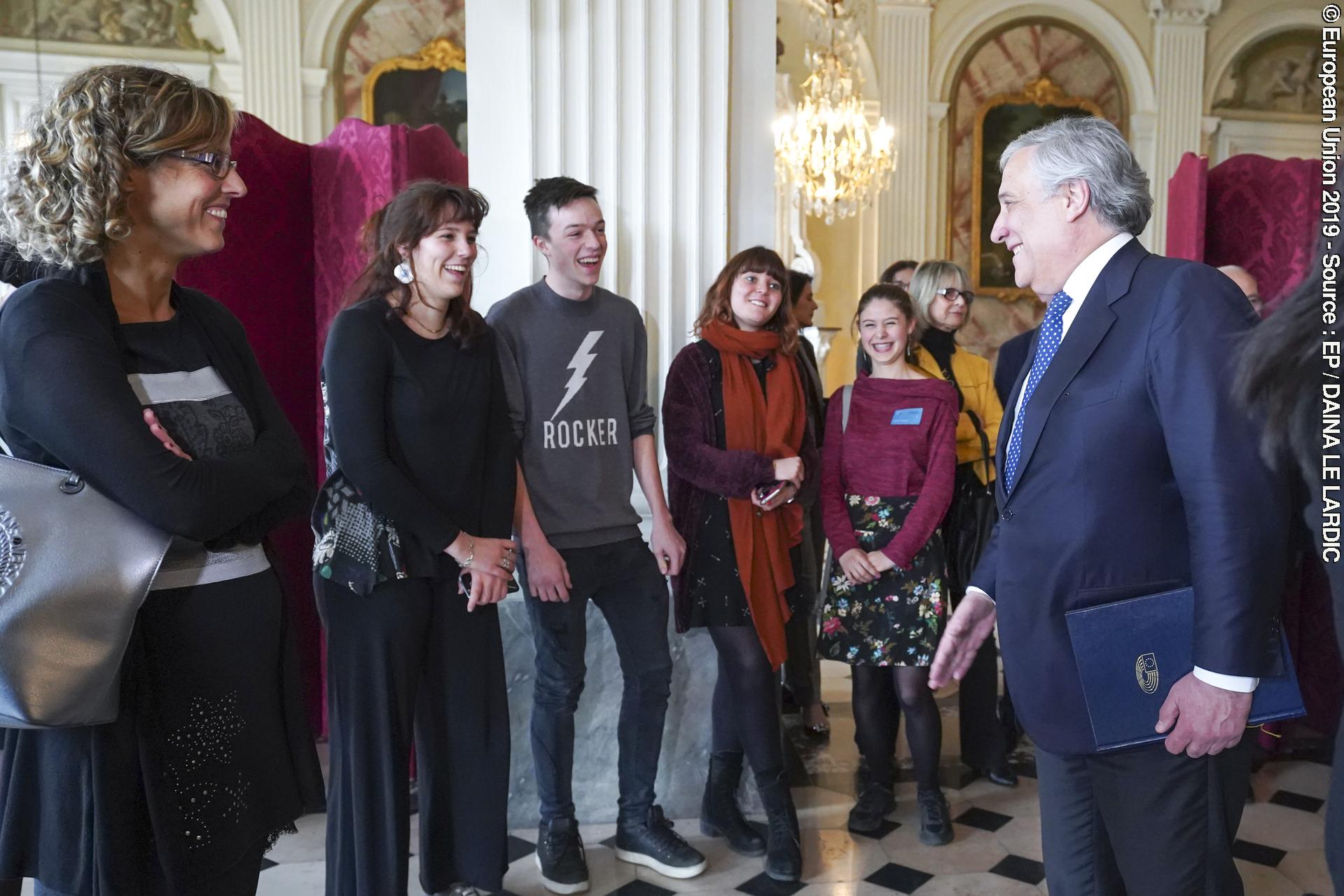 Zdjęcie 23: Antonio TAJANI, EP President receives the Medal of Honor from the city of Strasbourg