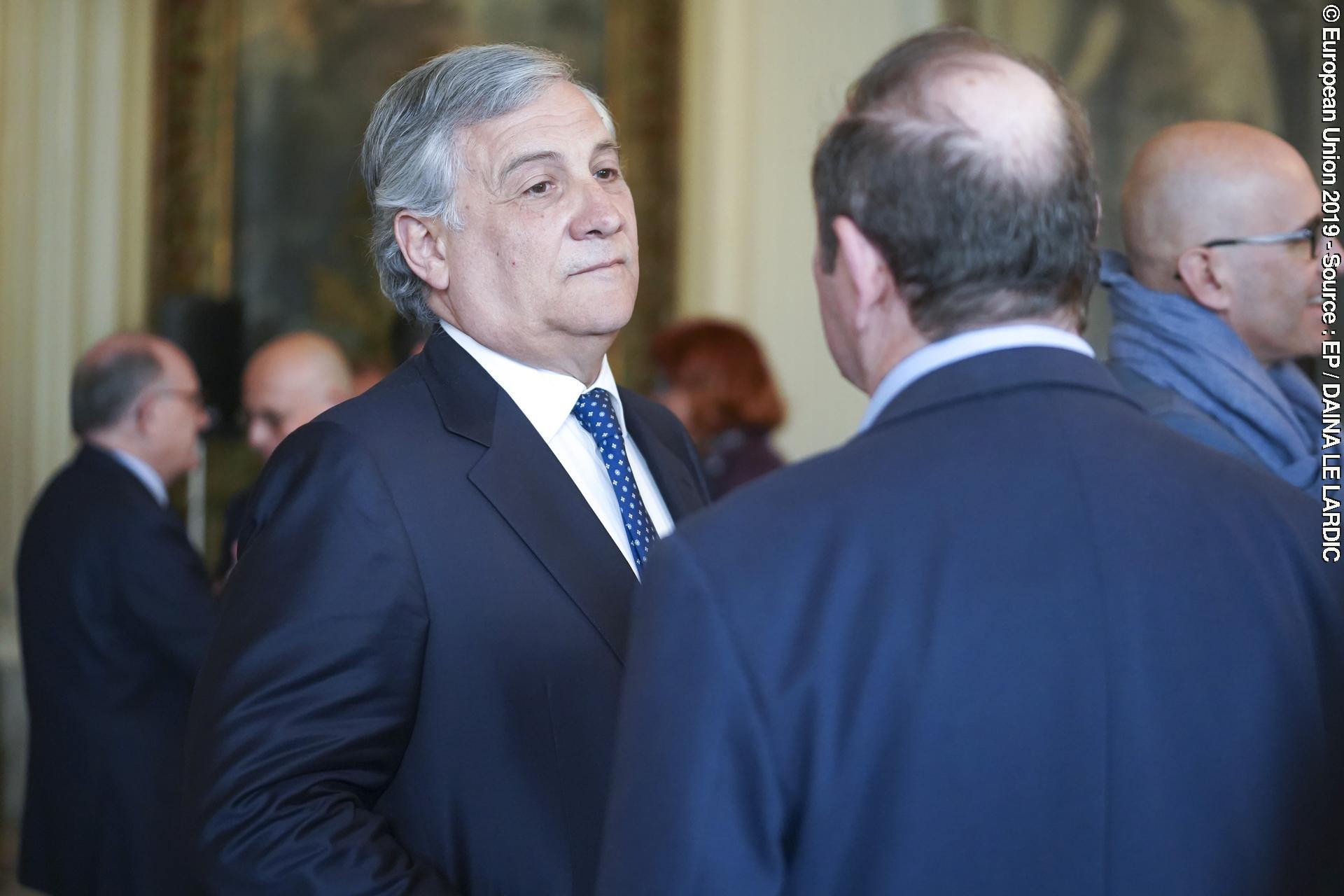 Zdjęcie 22: Antonio TAJANI, EP President receives the Medal of Honor from the city of Strasbourg