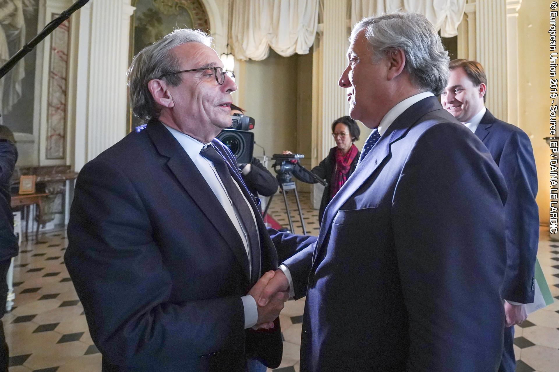 Zdjęcie 17: Antonio TAJANI, EP President receives the Medal of Honor from the city of Strasbourg