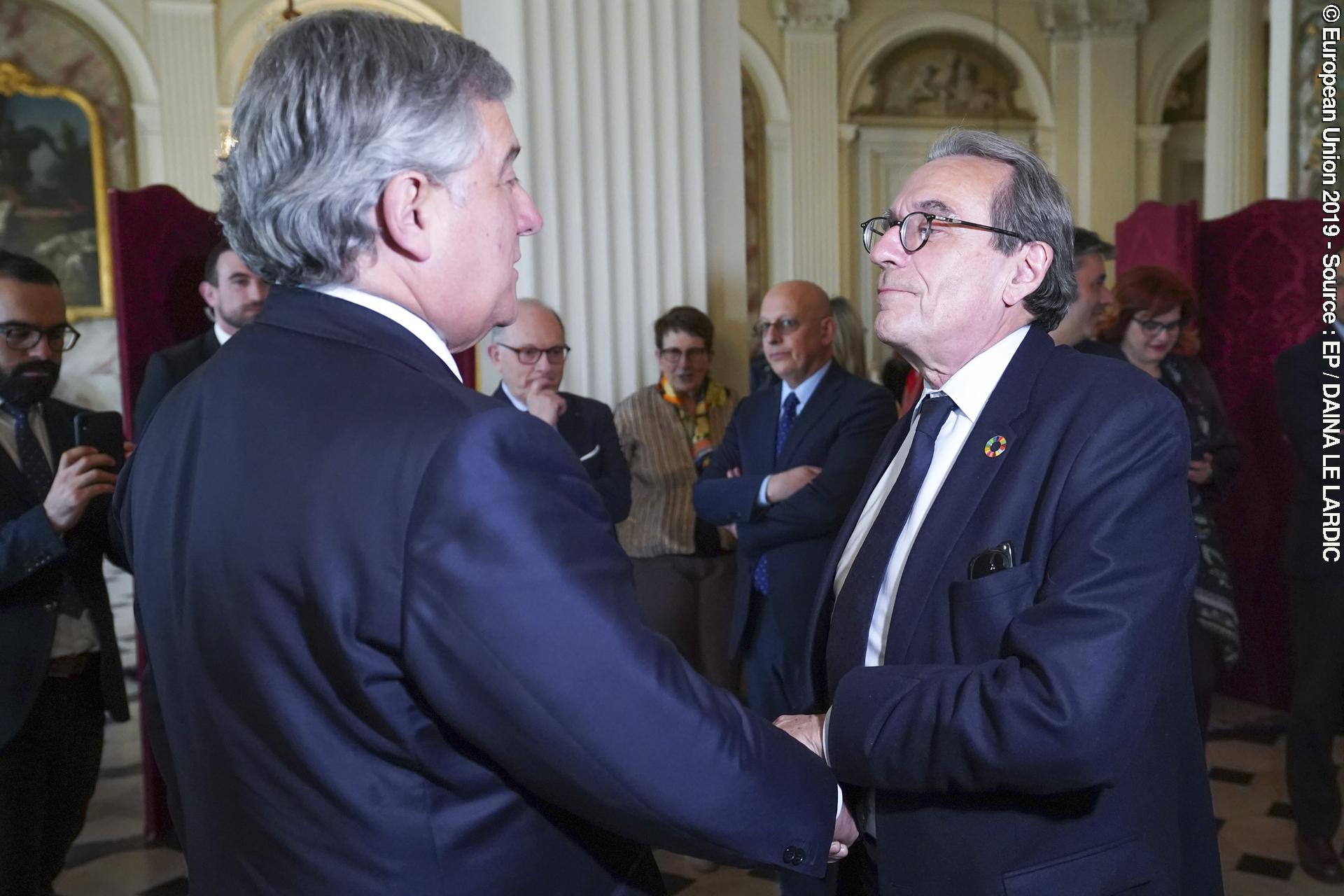 Zdjęcie 19: Antonio TAJANI, EP President receives the Medal of Honor from the city of Strasbourg