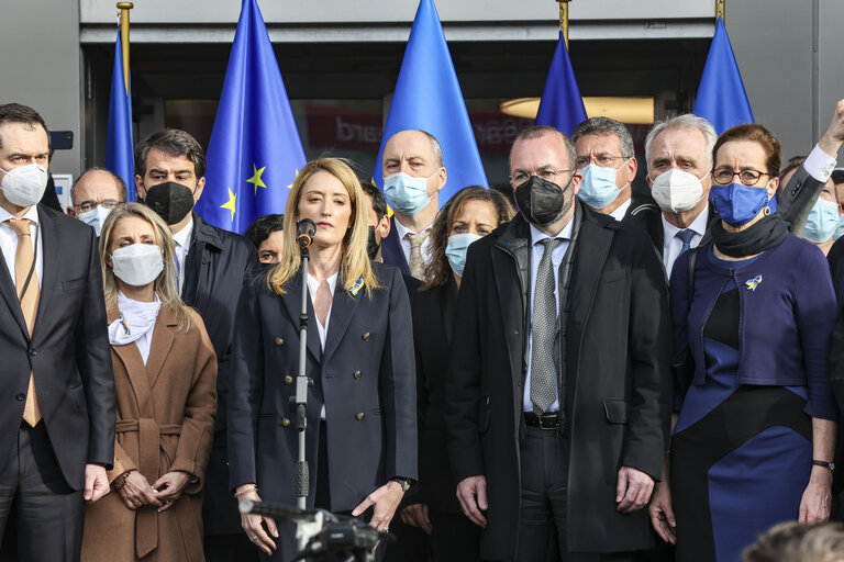 Gathering outside the EP building in support to Ukraine