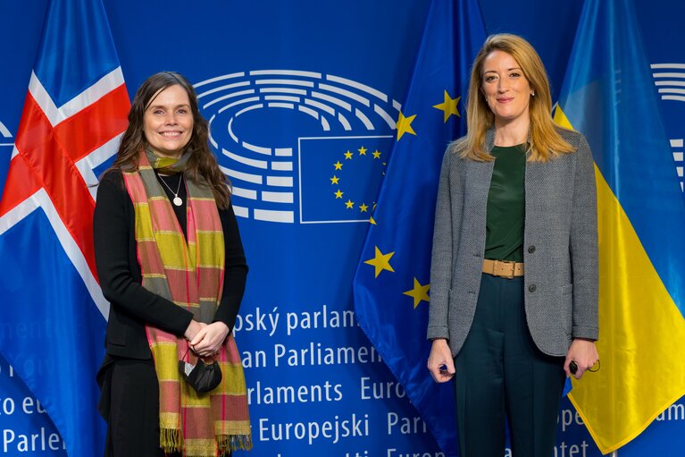 Foto 6: Roberta METSOLA, EP President meets with Katrín JAKOBSDÓTTIR, Icelandic Prime Minister .