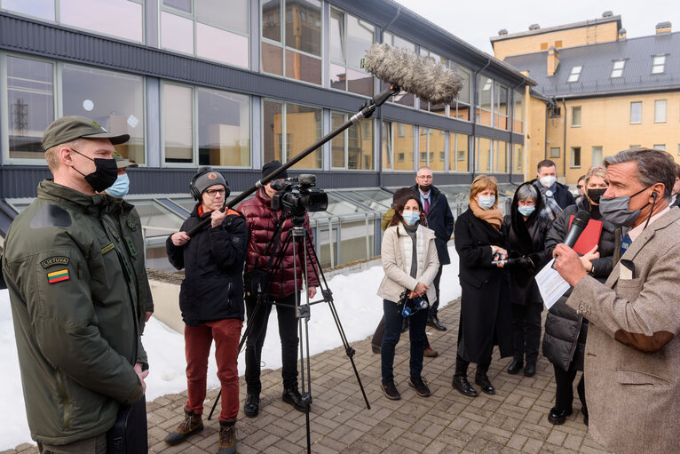 Zdjęcie 27: EP LIBE delegation to Latvia and Lithuania - Visit to the Medininkai Foreigners Registration Centre