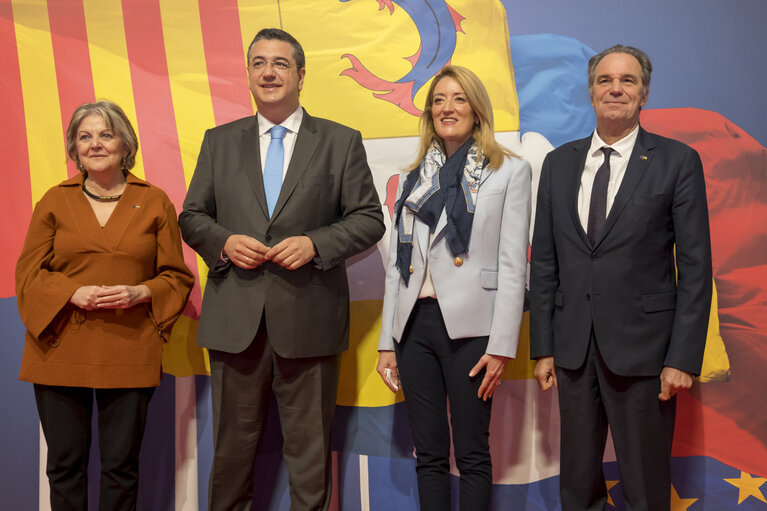 Visit by Roberta METSOLA, EP President to Marseille.- Questions and Answers with Citizens and with Renaud MUSELIER, President of the Region Provence-Alpes-Cote d’Azur, Apostolos TZITZIKOSTAS, President of the European Committee of the Regions and Elisa FERREIRA, European Commissionner for Cohesion