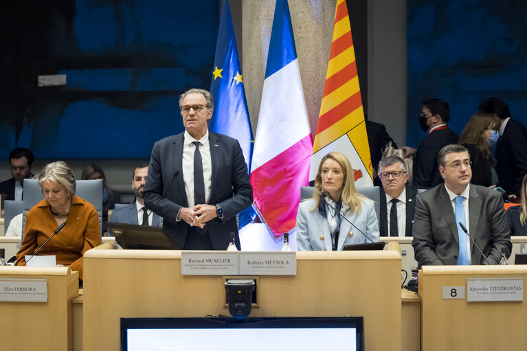 Visit by Roberta METSOLA, EP President to Marseille.- Questions and Answers with Citizens and with Renaud MUSELIER, President of the Region Provence-Alpes-Cote d’Azur, Apostolos TZITZIKOSTAS, President of the European Committee of the Regions and Elisa FERREIRA, European Commissionner for Cohesion