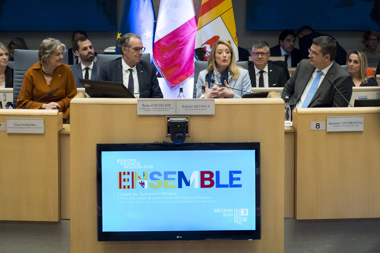 Visit by Roberta METSOLA, EP President to Marseille.- Questions and Answers with Citizens and with Renaud MUSELIER, President of the Region Provence-Alpes-Cote d’Azur, Apostolos TZITZIKOSTAS, President of the European Committee of the Regions and Elisa FERREIRA, European Commissionner for Cohesion