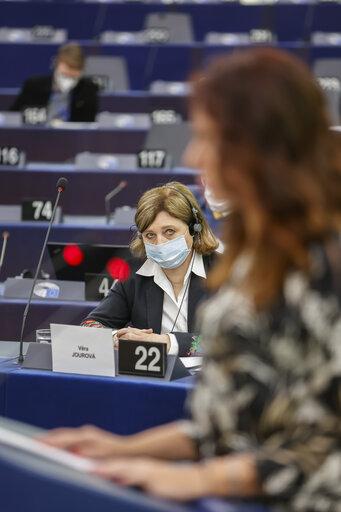 Снимка 14: EP Plenary session - Debates on cases of breaches of human rights, democracy and the rule of law - The situation of journalists and human rights defenders in Mexico