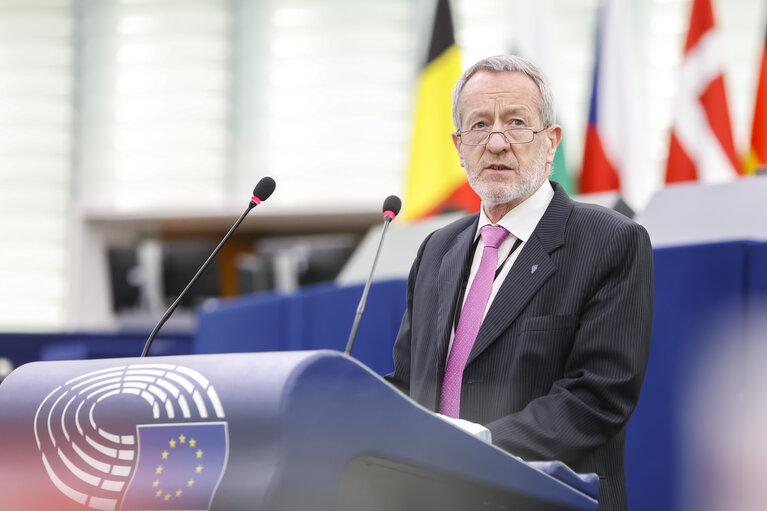 Photo 32: EP Plenary session - Debates on cases of breaches of human rights, democracy and the rule of law