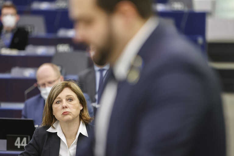 Снимка 12: EP Plenary session - Debates on cases of breaches of human rights, democracy and the rule of law - The situation of journalists and human rights defenders in Mexico