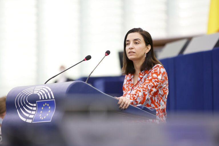 Photo 5: EP Plenary session - Debates on cases of breaches of human rights, democracy and the rule of law - Myanmar, one year after the coup