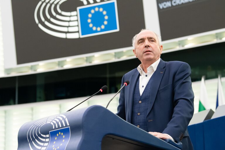 Fotografie 35: EP Plenary session - Debates on cases of breaches of human rights, democracy and the rule of law - Destruction of cultural heritage in Nagorno-Karabakh