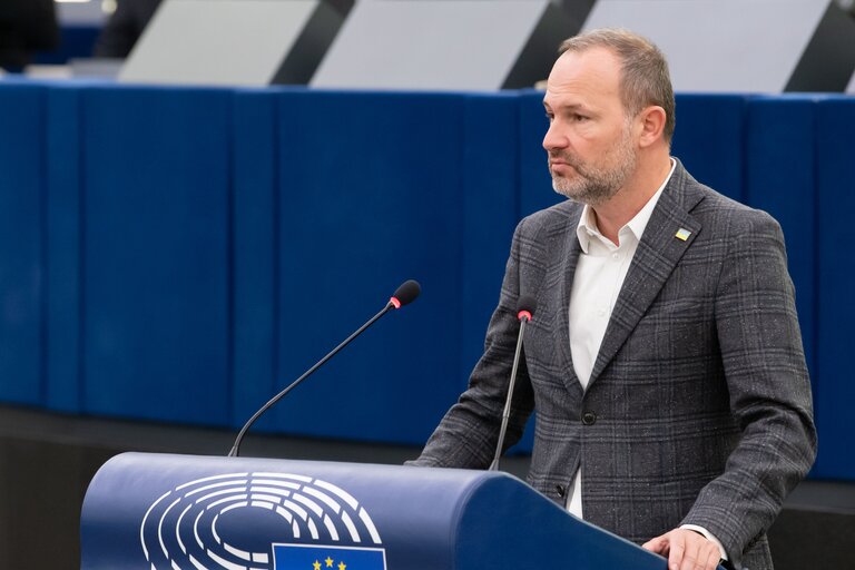 Zdjęcie 8: EP Plenary session - Debates on cases of breaches of human rights, democracy and the rule of law - Destruction of cultural heritage in Nagorno-Karabakh