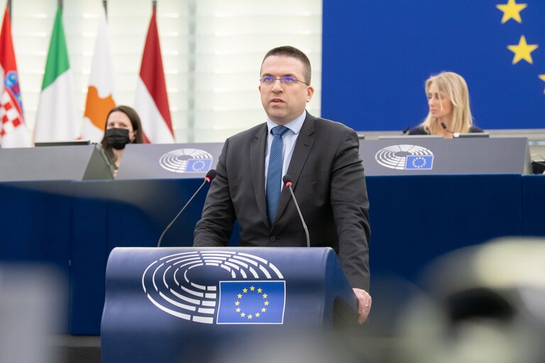 Fotografie 2: EP Plenary session - Debates on cases of breaches of human rights, democracy and the rule of law - Destruction of cultural heritage in Nagorno-Karabakh