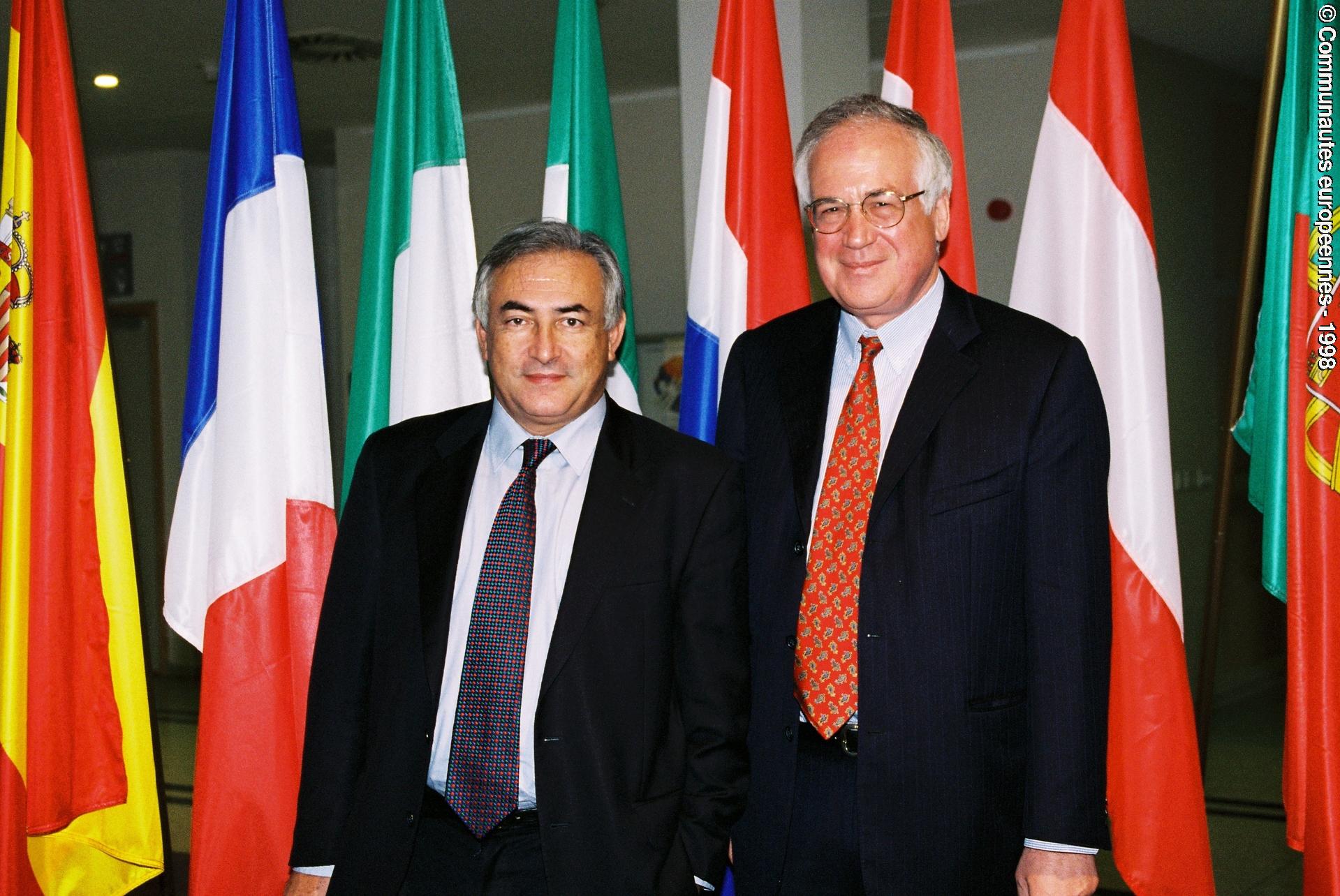 Fotografija 2: ECON Committee meeting with the French Finance Minister