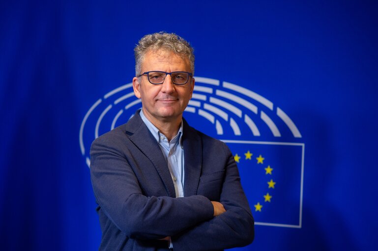 Massimiliano SMERIGLIO in the EP in Brussels