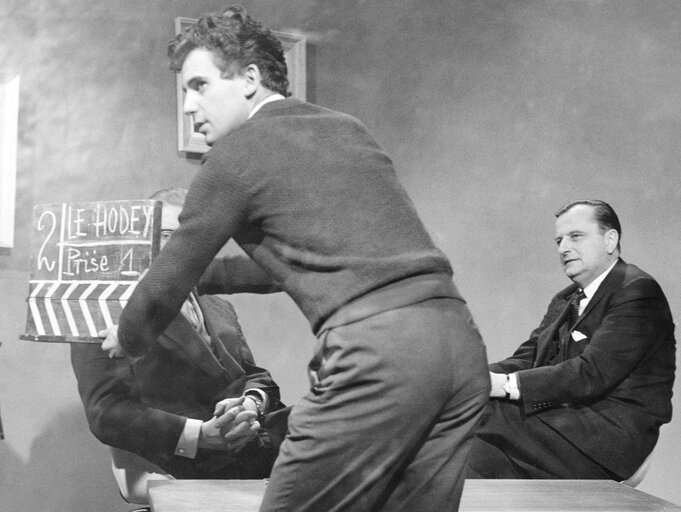 Foto 1: Philippe LE HODEY during a R.T.F. Television interview in Strasbourg, France, January 15, 1960.