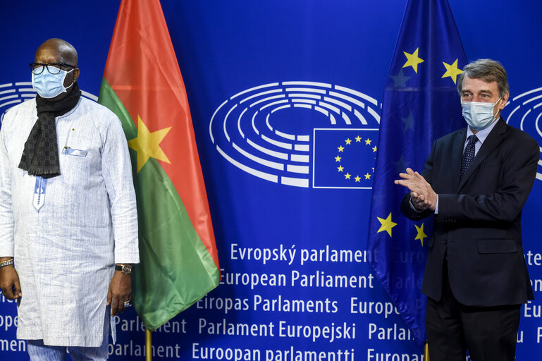 Valokuva 1: Official visit of Roch Marc Christian KABORE, President of the Burkina Faso