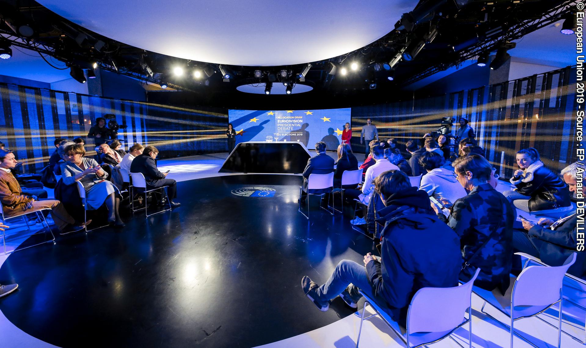 Fotogrāfija 15: Preparation of the EE2019 Presidential Debate - draw of the speaking order and the place of the lead candidates - draw of the topics to be debated