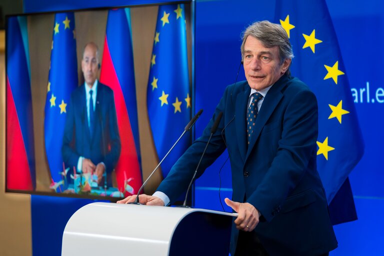 Foto 14: Press conference between David SASSOLI, EP President and Janez JANSA, Slovenian Prime Minister