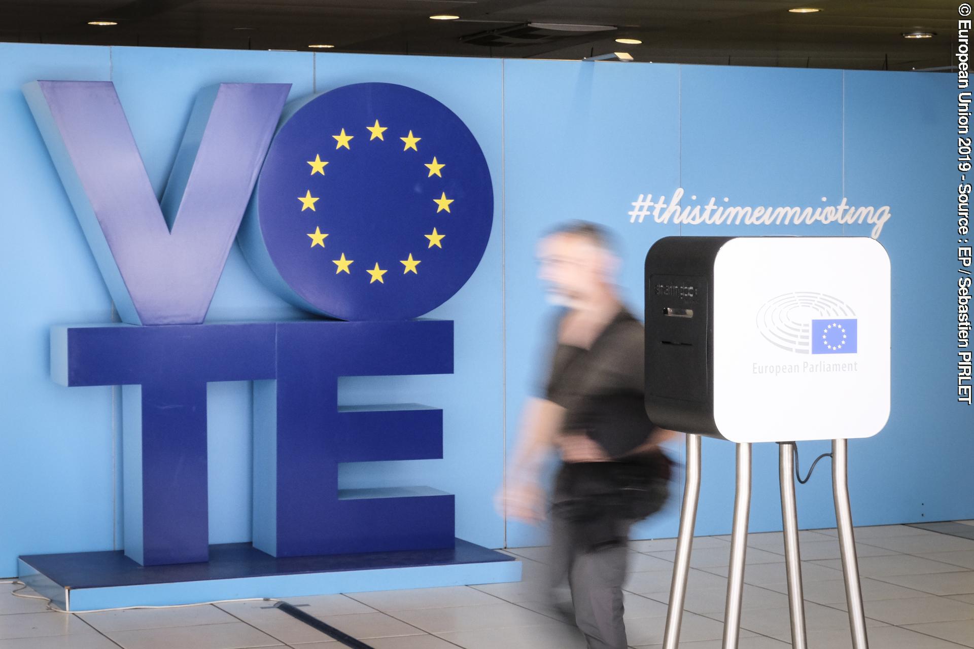 Fotó 12: This time I'm voting - Sharing booth in the Brussels-Luxembourg railway station - EE2019