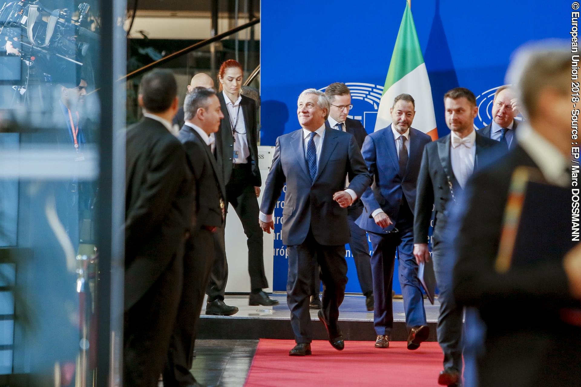 Fotografie 9: Antonio TAJANI, EP President meets with Leo VARADKAR,  Prime Minister of Ireland