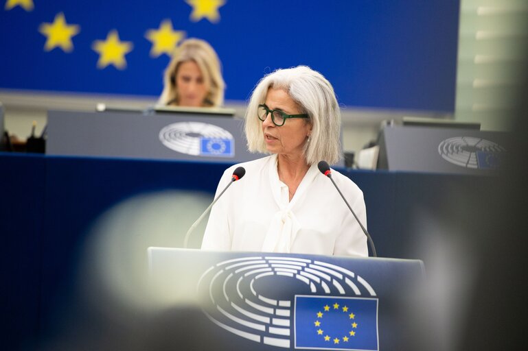 Fotografija 5: EP Plenary Session - Presentation of the Court of Auditors' annual report 2020