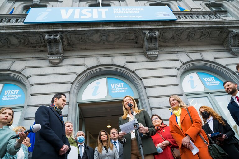 Photo 15 : Inauguration of the Ukrainian civil society hub by Roberta METSOLA, EP President