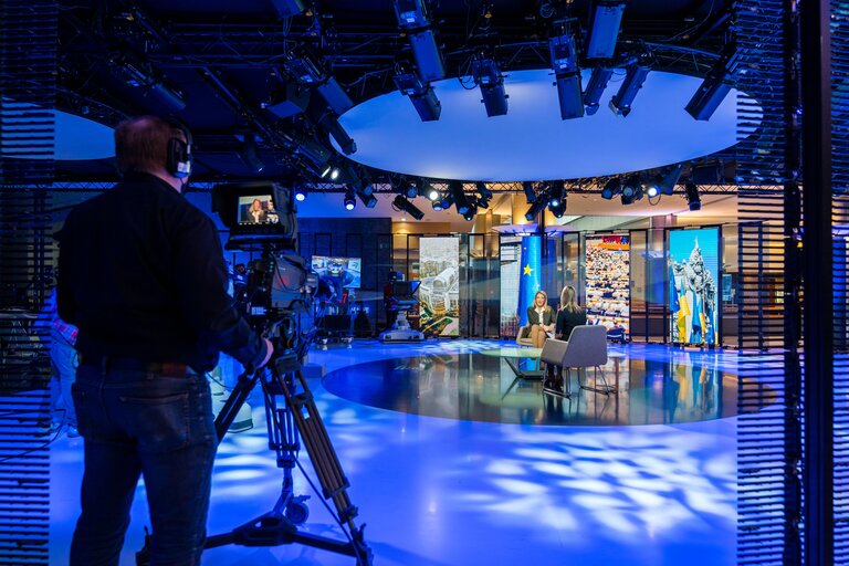 Photo 5: Interview of Roberta METSOLA, EP President, by LRT a Lithuanian TV