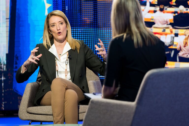 Photo 3: Interview of Roberta METSOLA, EP President, by LRT a Lithuanian TV