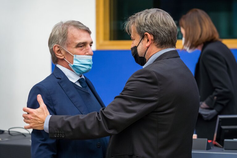 Foto 2: David SASSOLI, EP President meets with S&D group