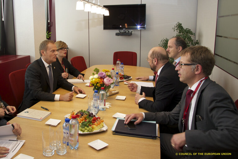 Fotografija 10: Informal dinner of Heads of State or Government prior to the Summit