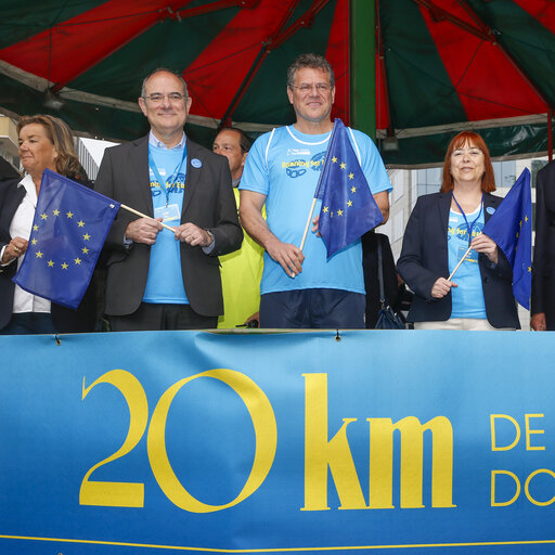 Brussels 20 km running race start