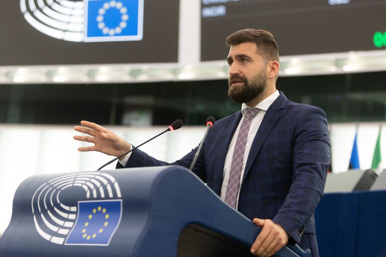 Foto 13: EP Plenary session - General budget of the European Union for the financial year 2022 - all sections